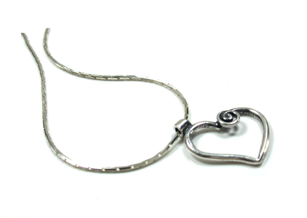 Sterling silver handmade necklace by Lorena Silver Jewellery Necklaces
